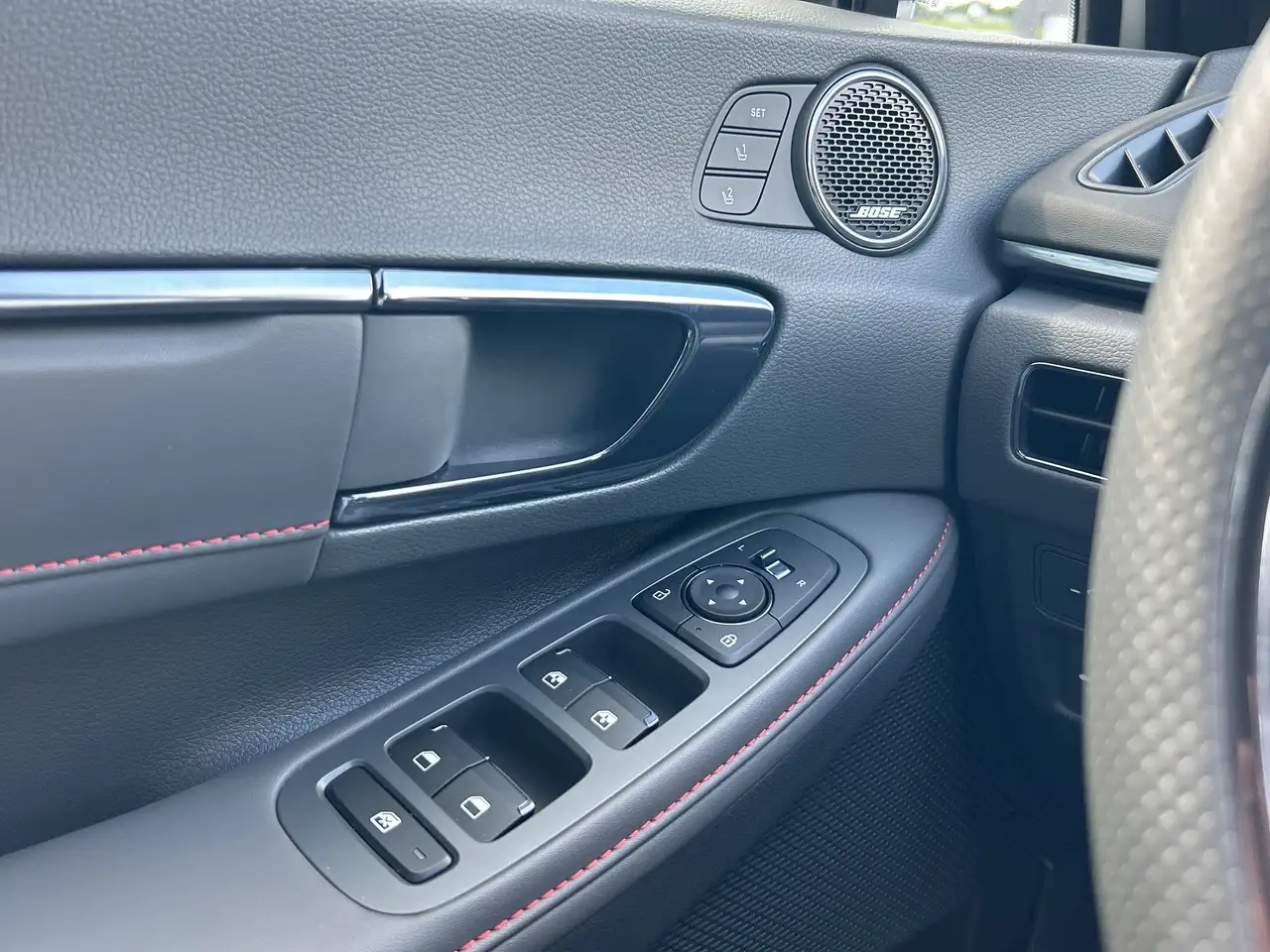 Hyundai SONATA снимка Hyundai SONATA
