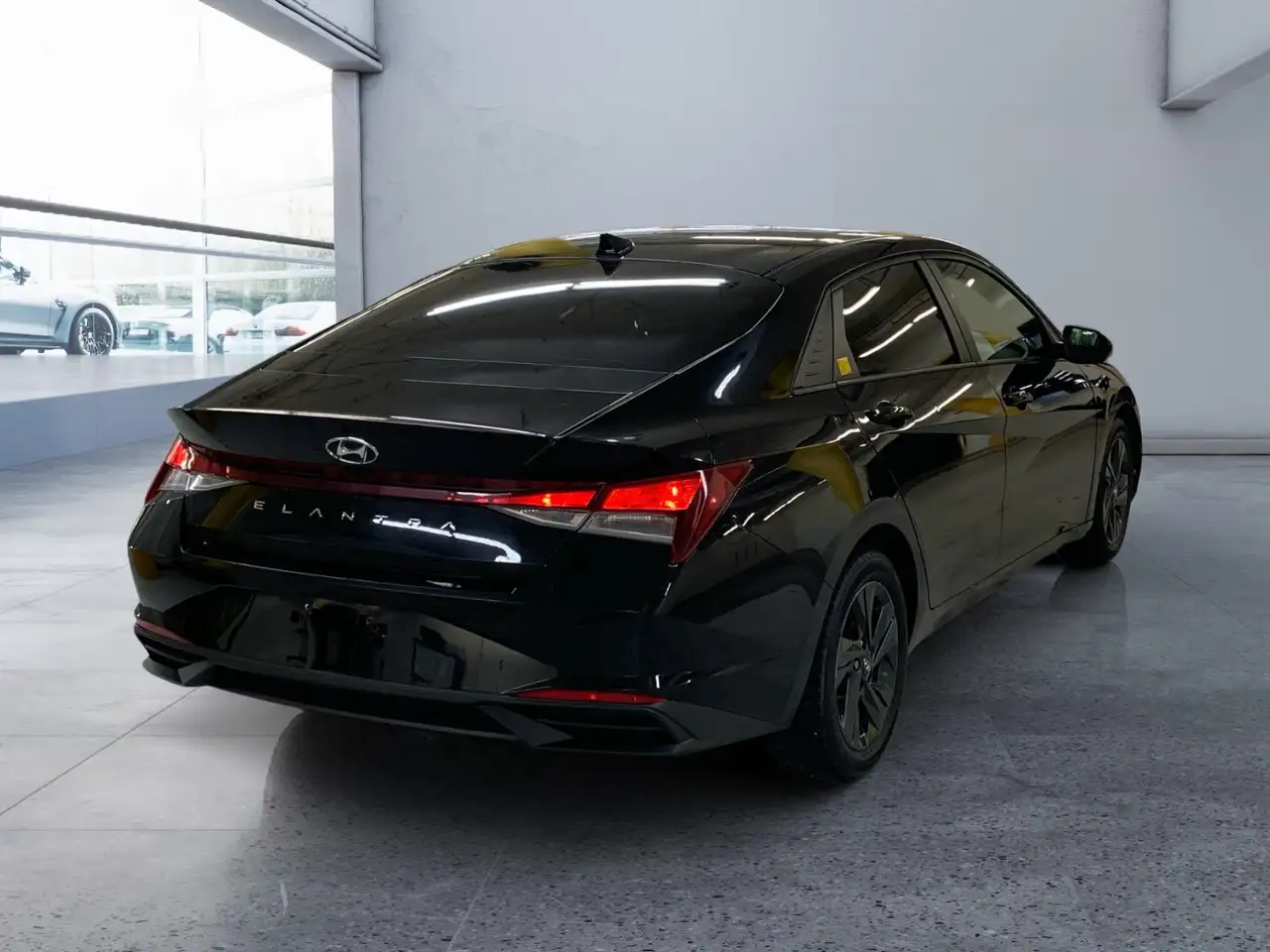Hyundai ELANTRA fotografie Hyundai ELANTRA