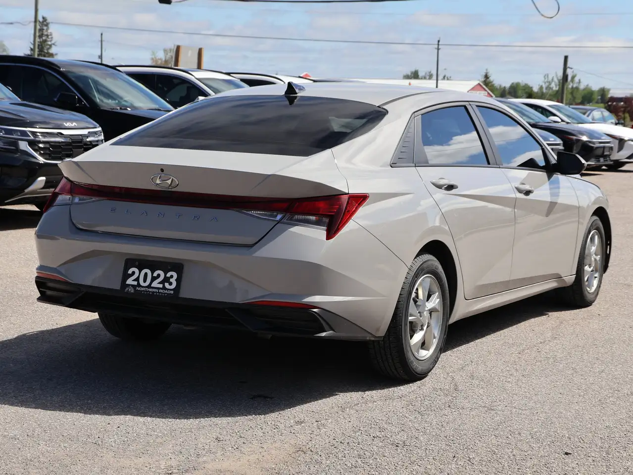 Hyundai ELANTRA снимка Hyundai ELANTRA