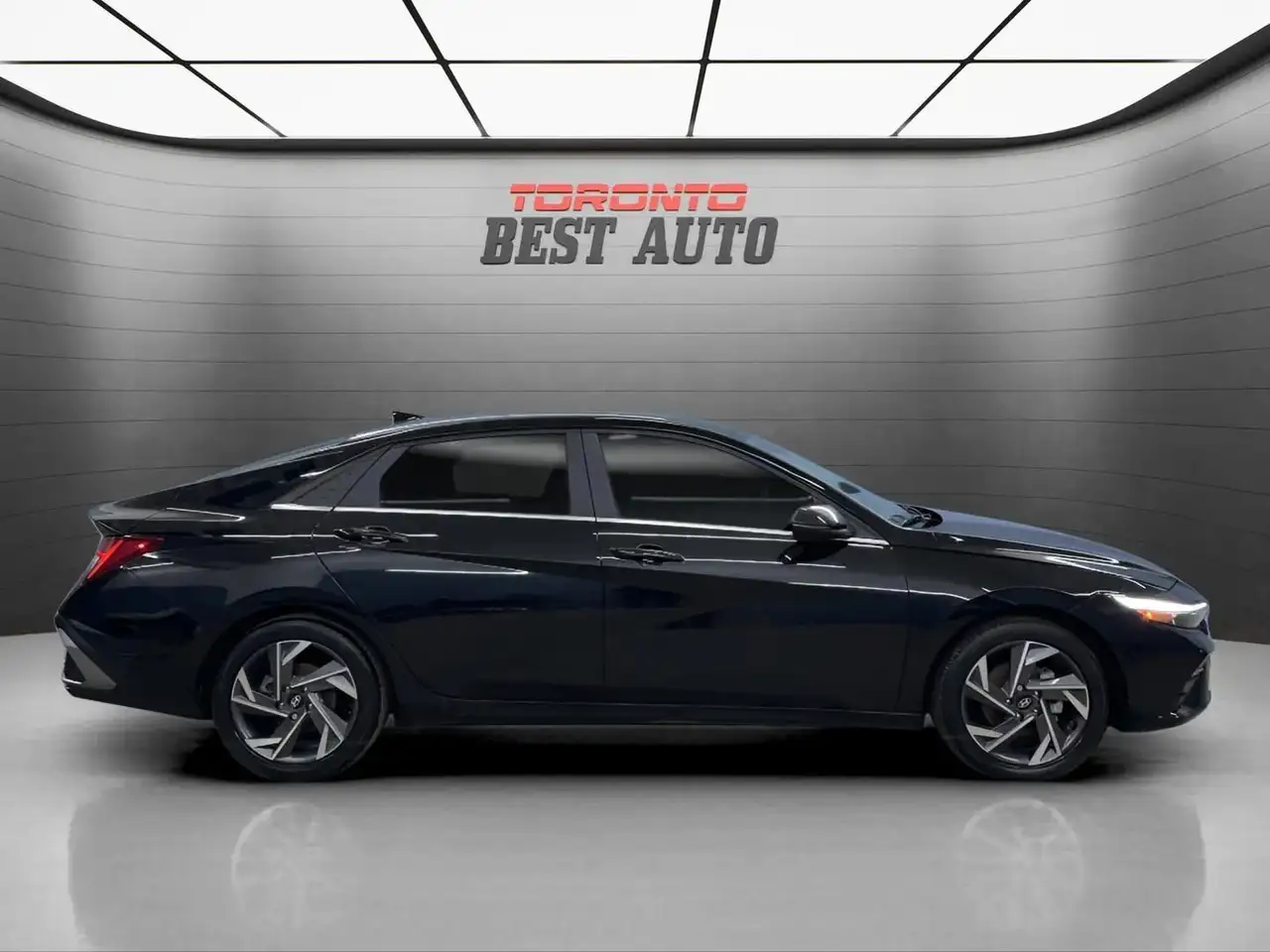 Hyundai ELANTRA снимка Hyundai ELANTRA