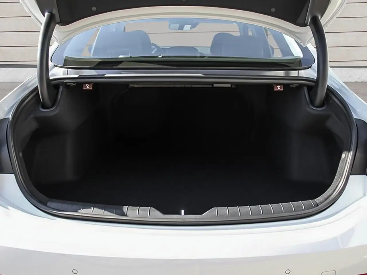 Hyundai SONATA снимка Hyundai SONATA