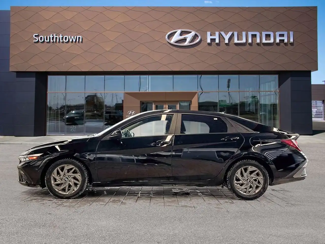 Hyundai ELANTRA снимка Hyundai ELANTRA