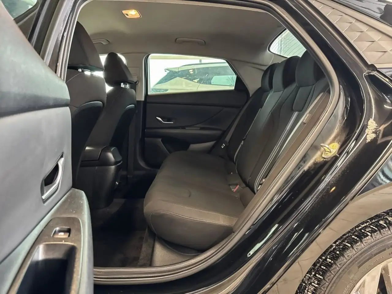 Hyundai ELANTRA снимка Hyundai ELANTRA