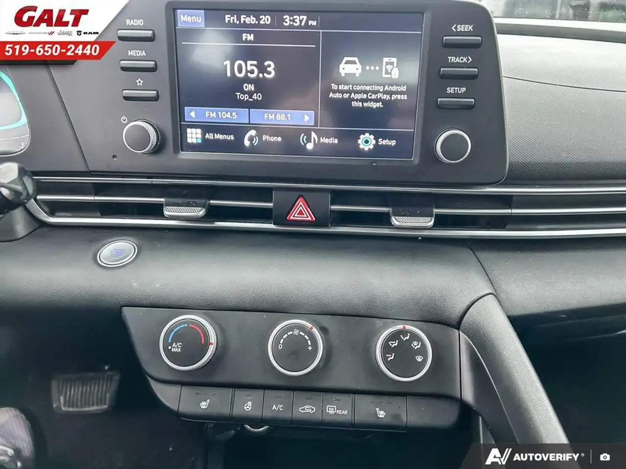 Hyundai ELANTRA снимка Hyundai ELANTRA