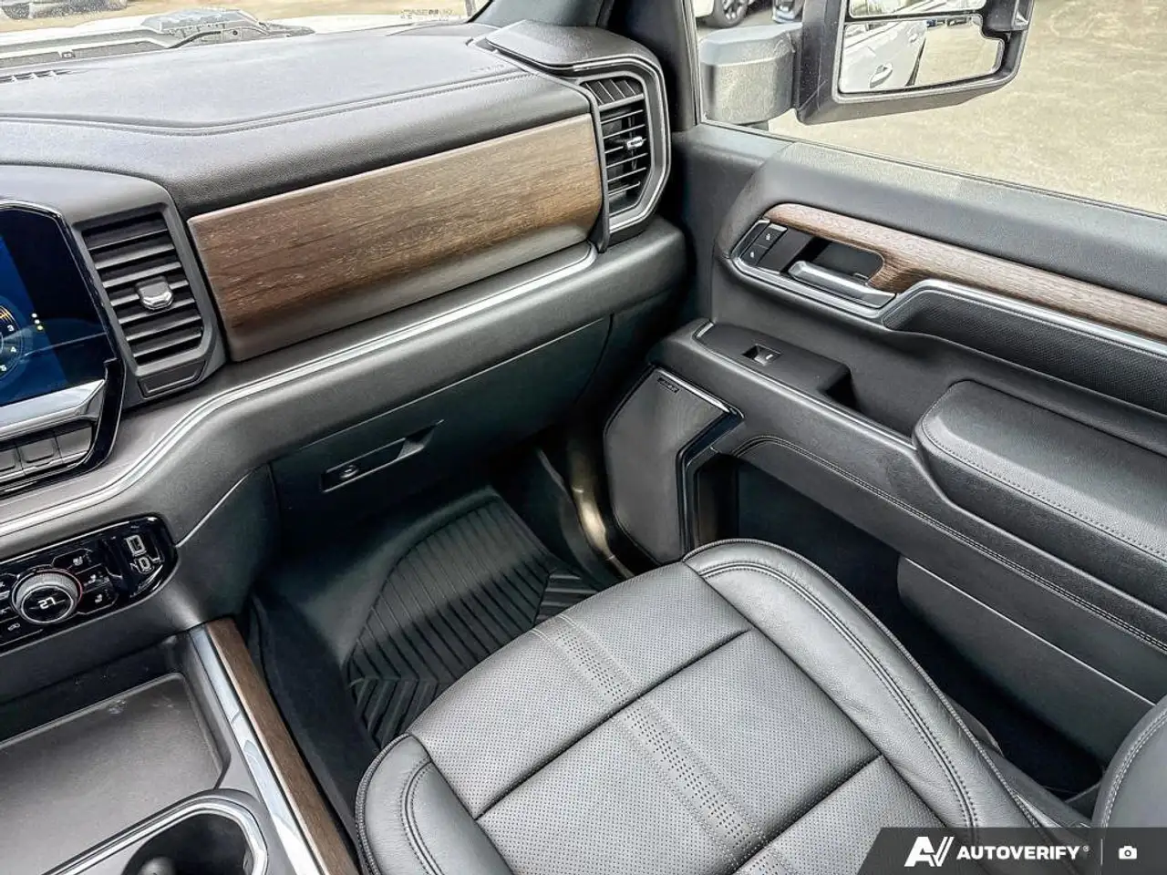 Chevrolet Silverado 3500 снимка Chevrolet Silverado 3500