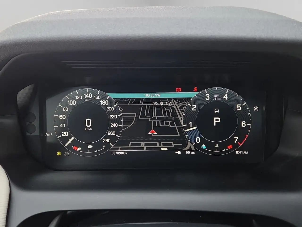 Land Rover Discovery Sport снимка Land Rover Discovery Sport