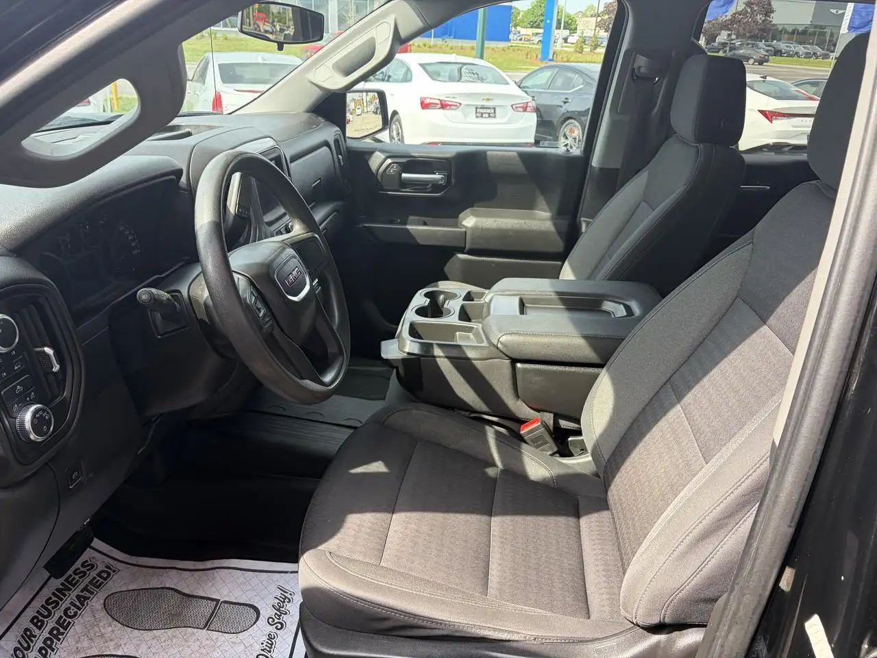 GMC Sierra 1500 снимка GMC Sierra 1500