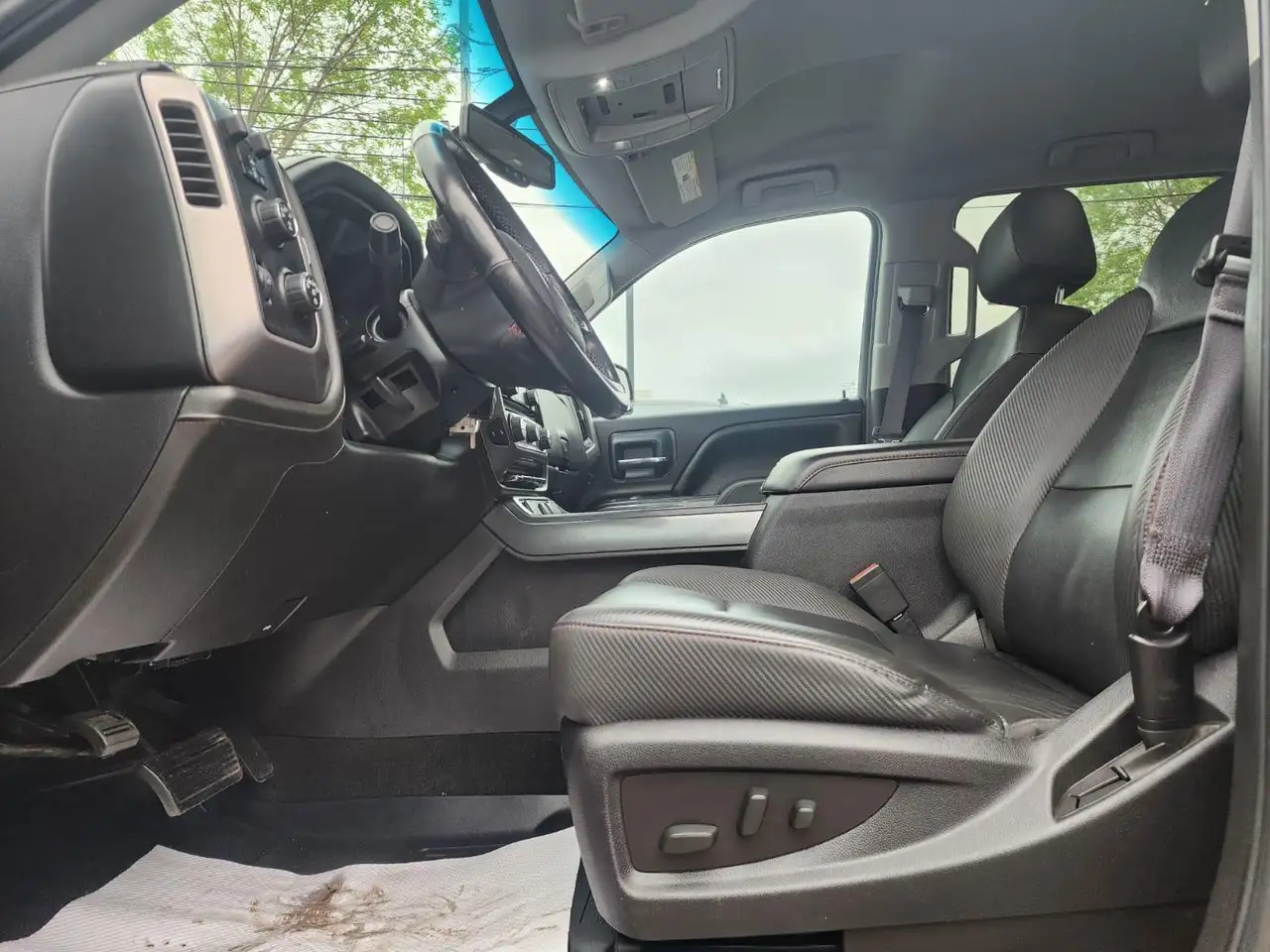 GMC Sierra 1500 снимка GMC Sierra 1500