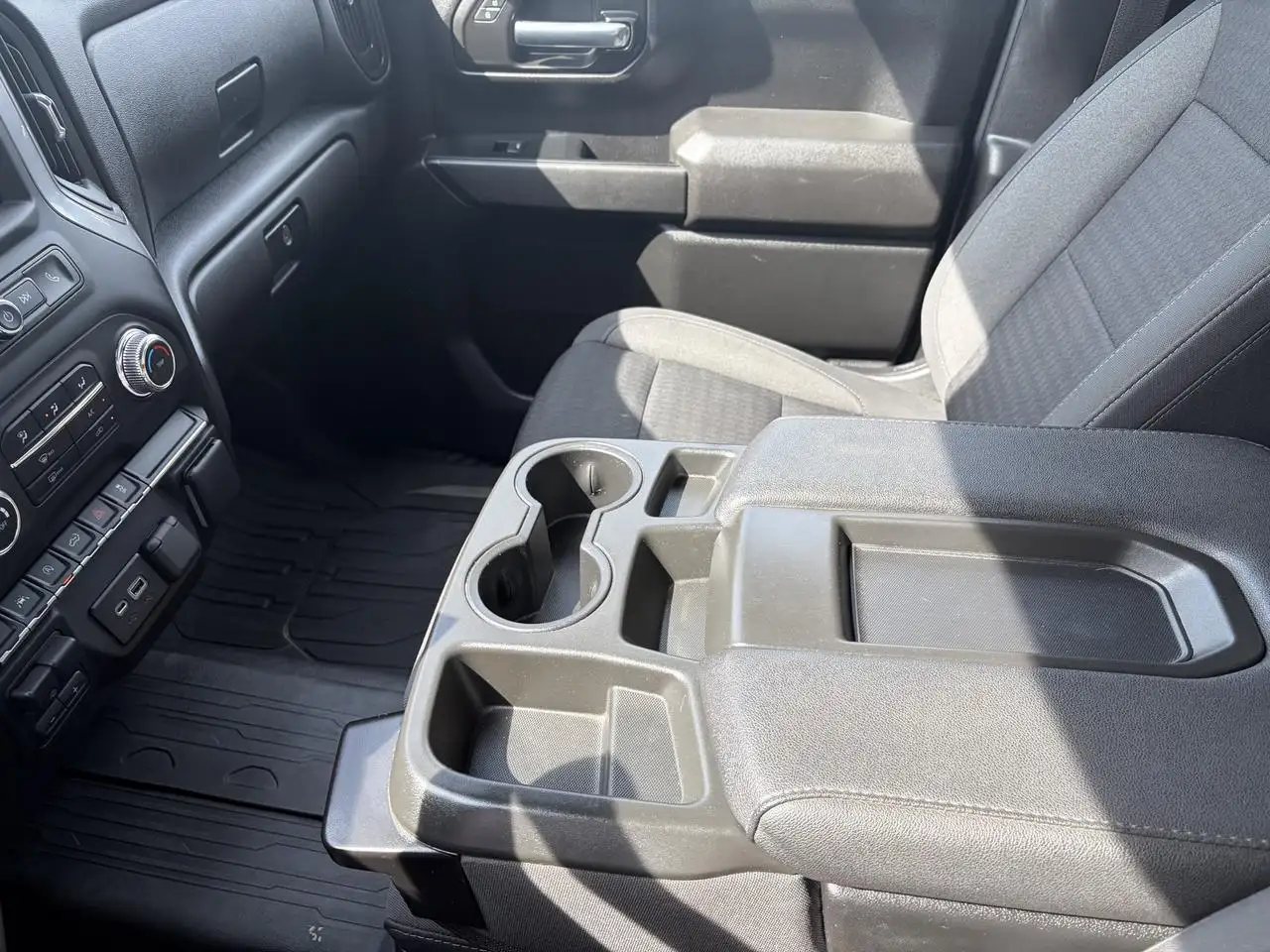 GMC Sierra 1500 снимка GMC Sierra 1500