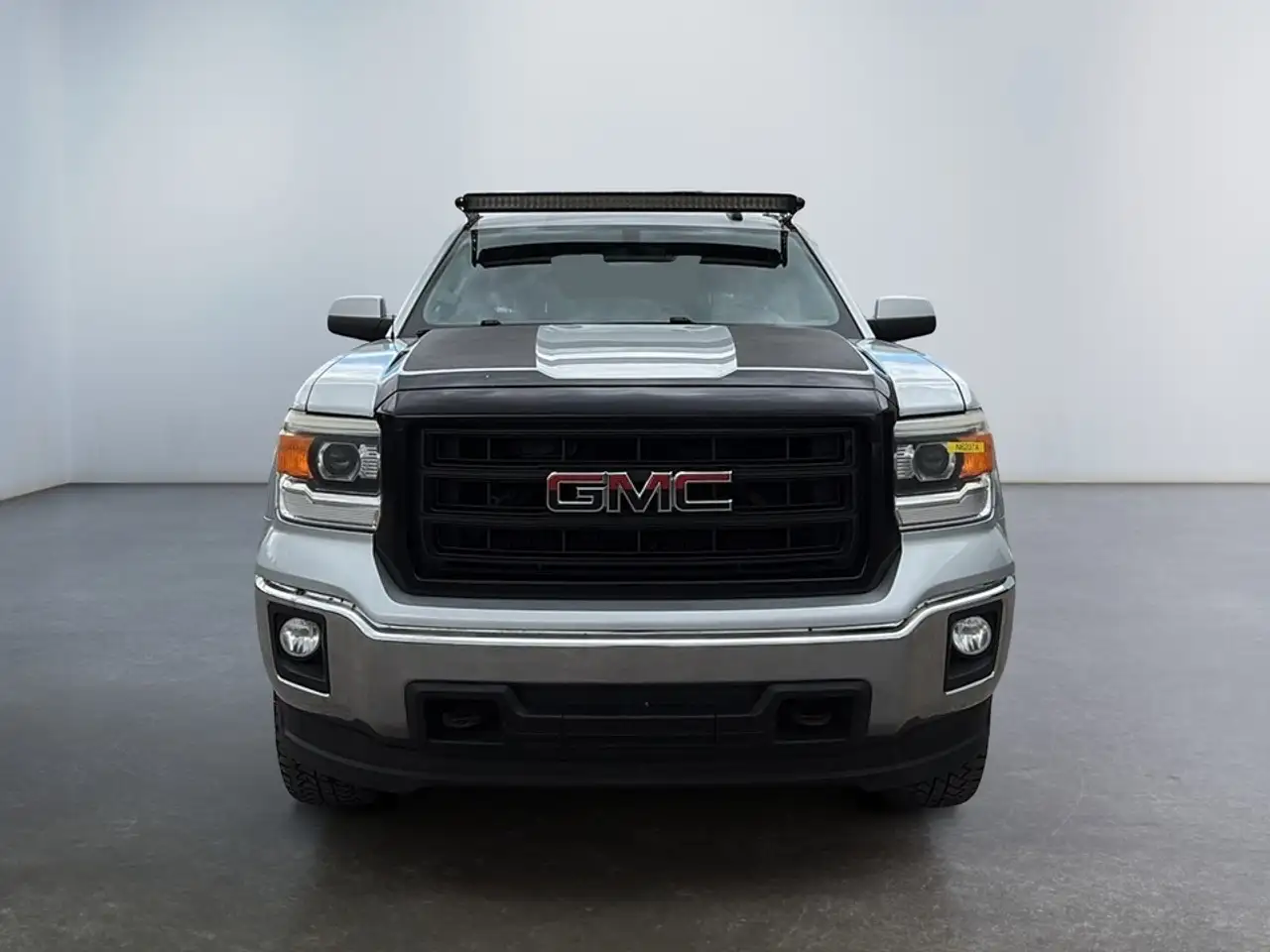 GMC Sierra 1500 photo GMC Sierra 1500