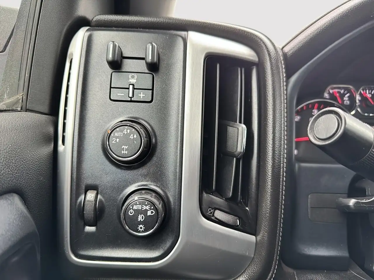 GMC Sierra 1500 photo GMC Sierra 1500