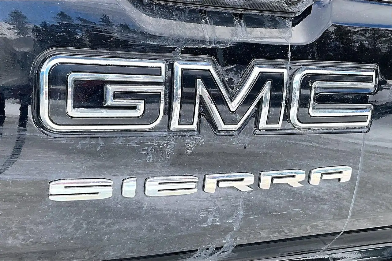 GMC Sierra 1500 снимка GMC Sierra 1500