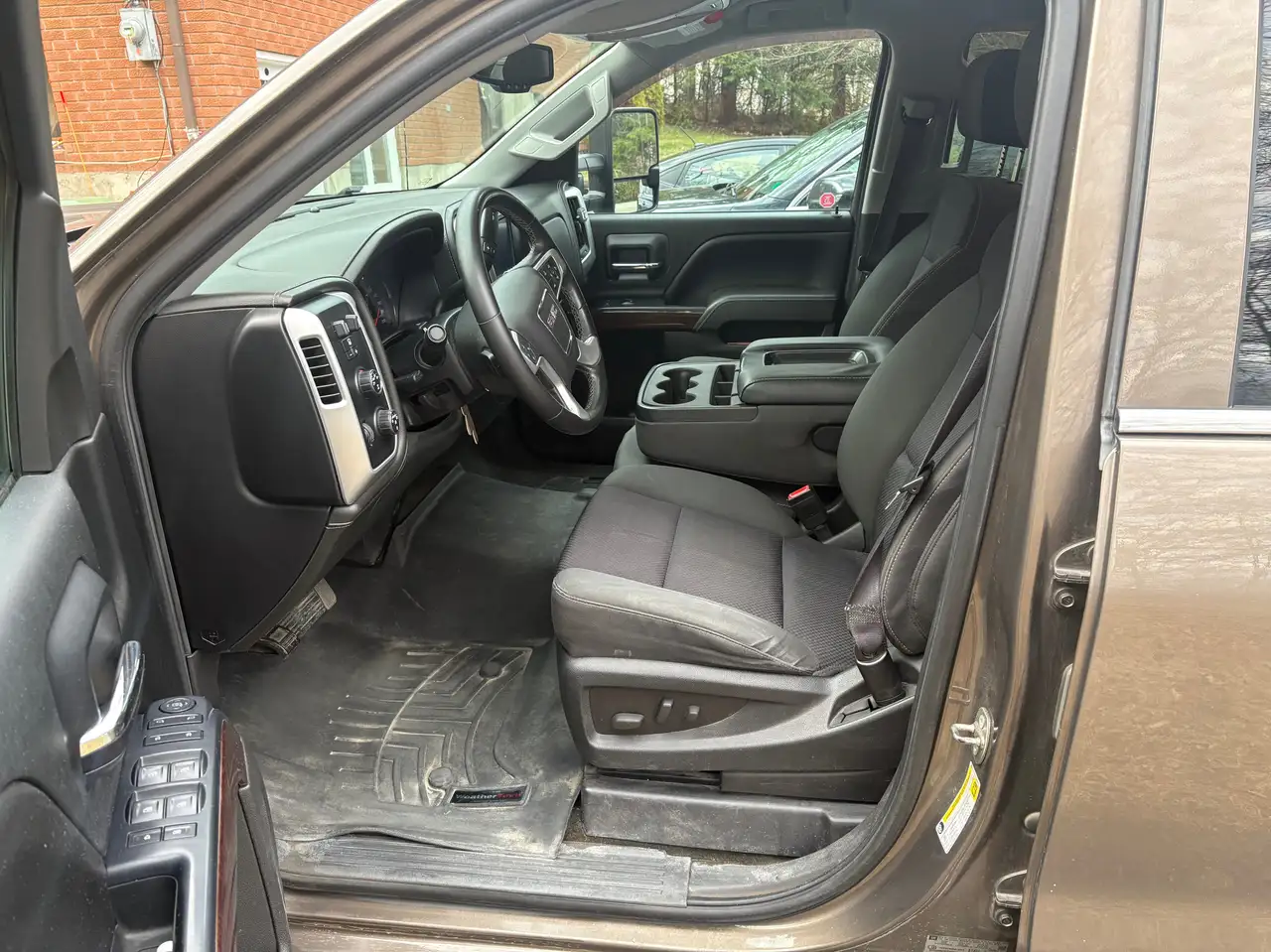 GMC Sierra 1500 снимка GMC Sierra 1500