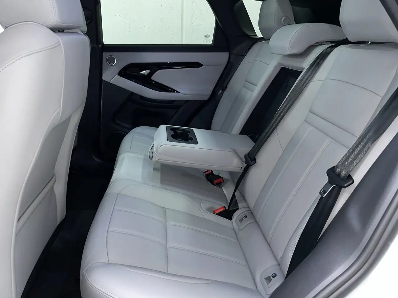 Land Rover Range Rover Evoque снимка Land Rover Range Rover Evoque