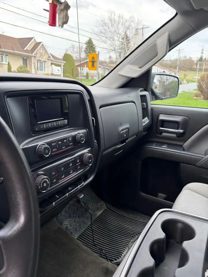 GMC Sierra 1500 снимка GMC Sierra 1500