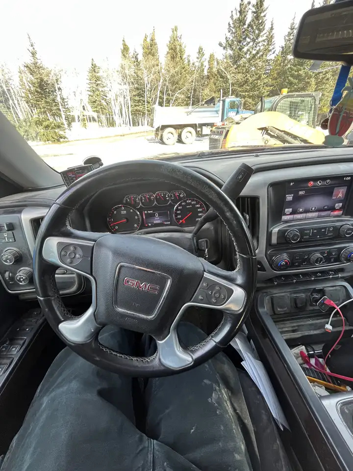 GMC Sierra 1500 снимка GMC Sierra 1500