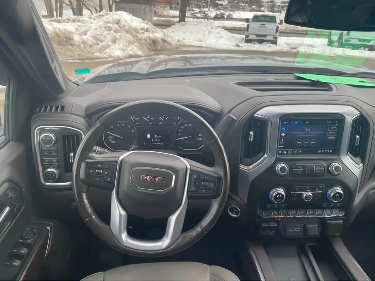 GMC Sierra 1500 снимка GMC Sierra 1500