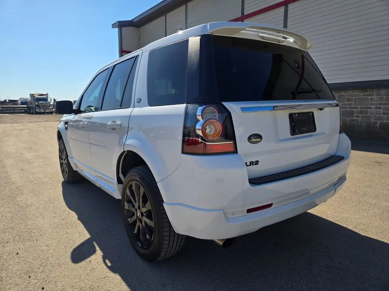Land Rover LR2 снимка Land Rover LR2