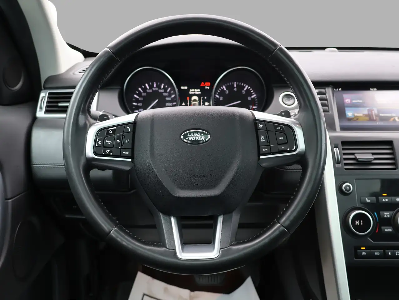 Land Rover Discovery Sport снимка Land Rover Discovery Sport