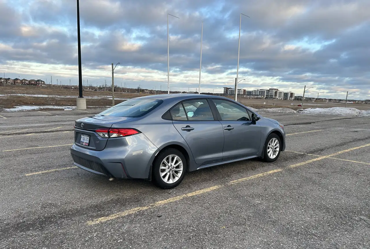 Toyota Corolla снимка Toyota Corolla