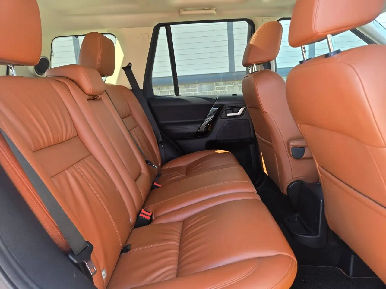 Land Rover LR2 снимка Land Rover LR2