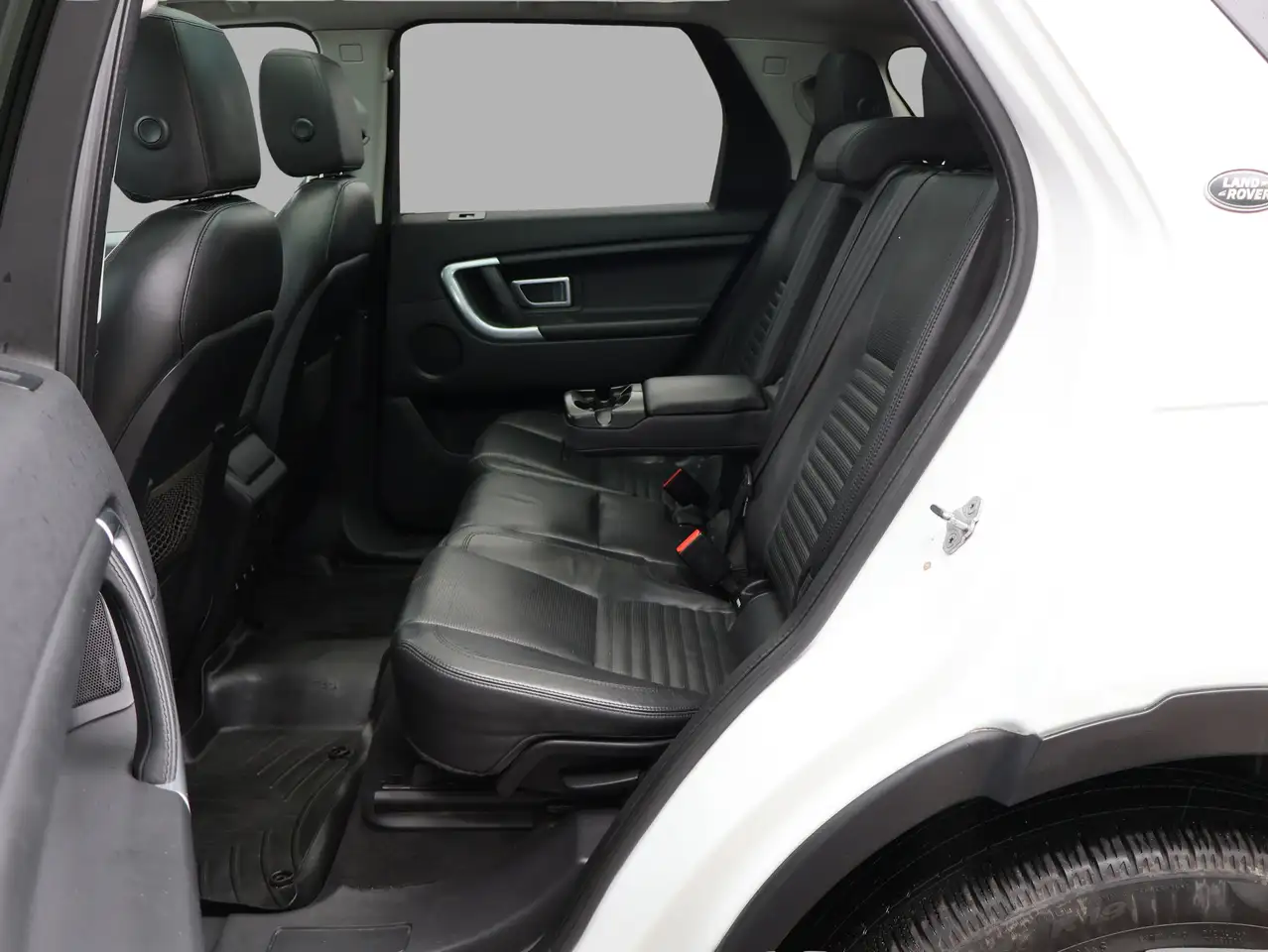 Land Rover Discovery Sport снимка Land Rover Discovery Sport