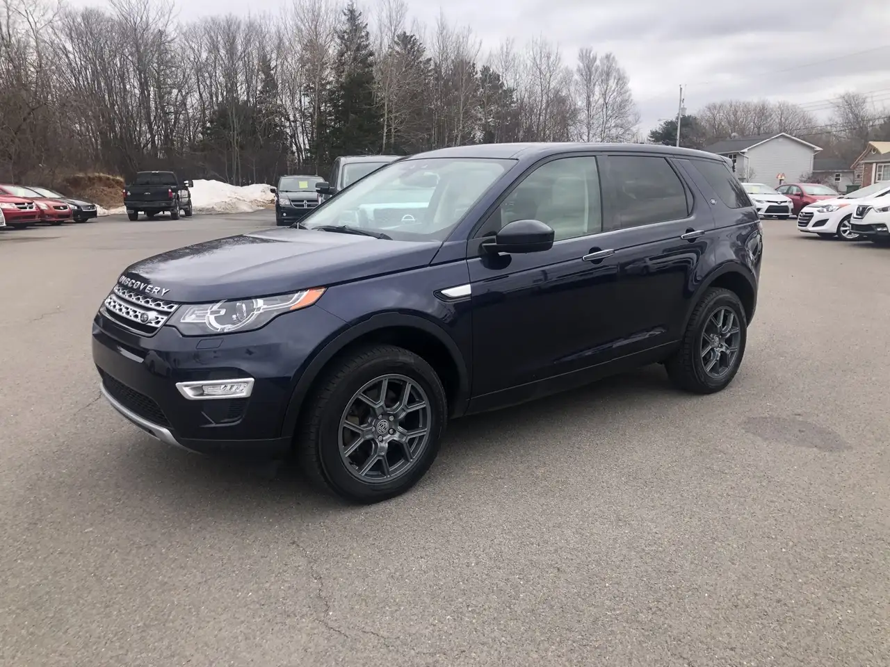 Land Rover Discovery Sport снимка Land Rover Discovery Sport