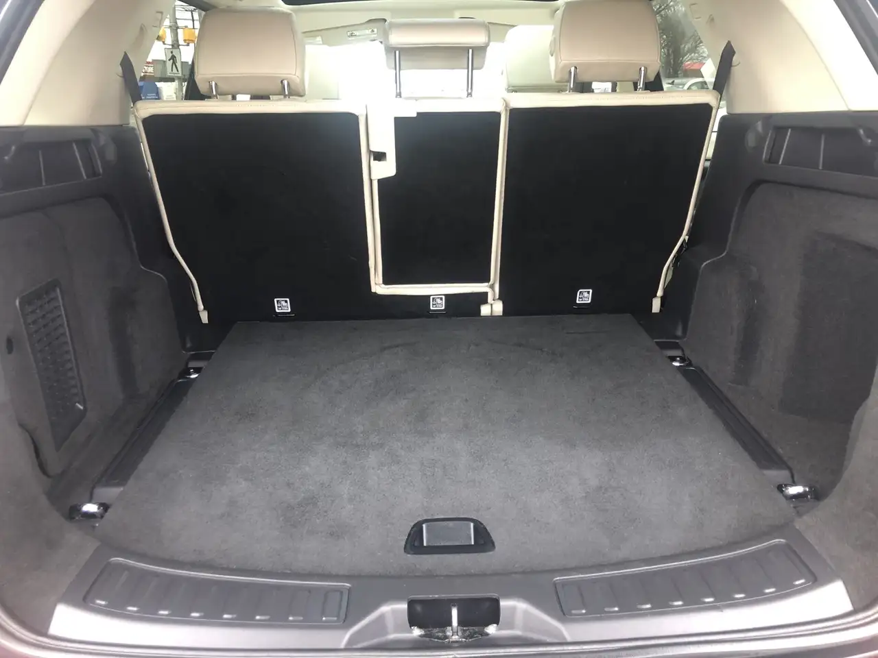 Land Rover Discovery Sport снимка Land Rover Discovery Sport