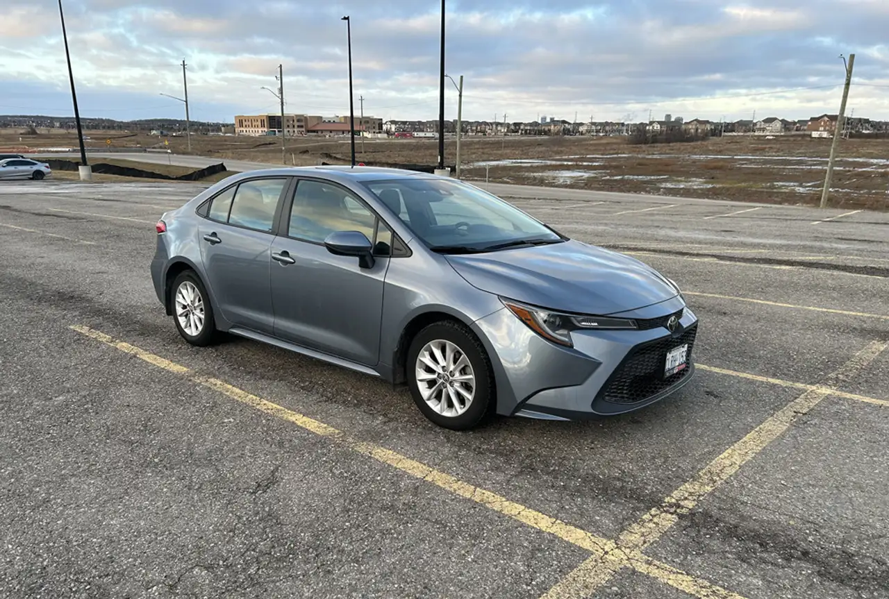 Toyota Corolla снимка Toyota Corolla