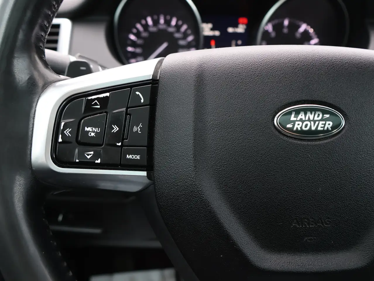 Land Rover Discovery Sport снимка Land Rover Discovery Sport