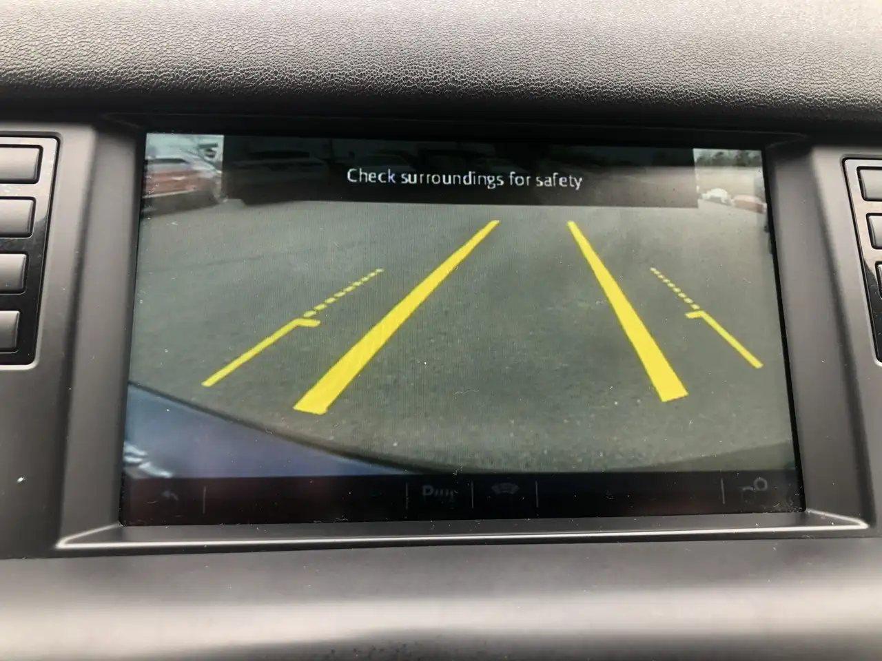 Land Rover Discovery Sport снимка Land Rover Discovery Sport