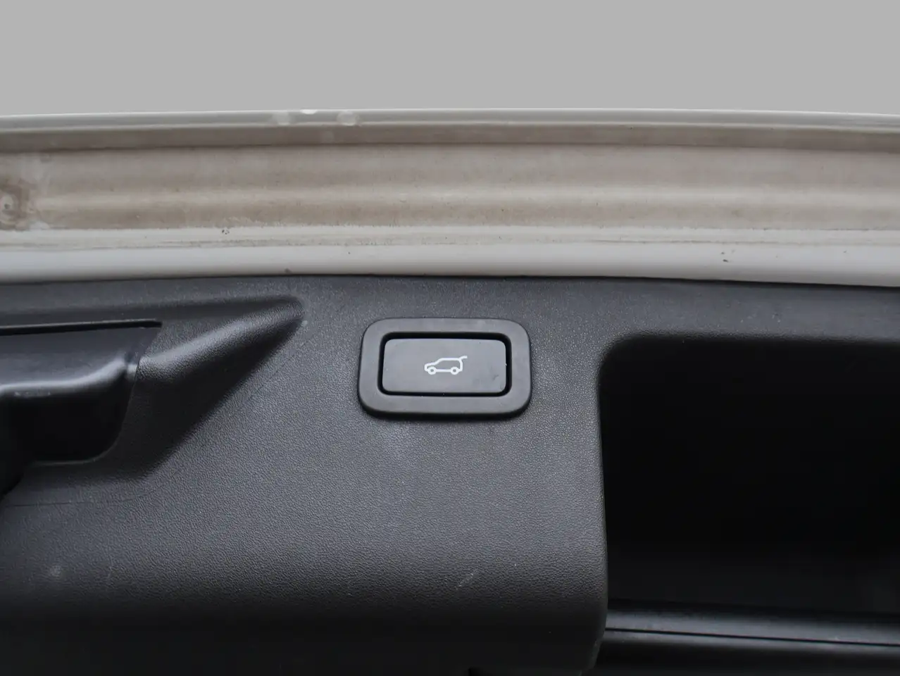 Land Rover Discovery Sport снимка Land Rover Discovery Sport