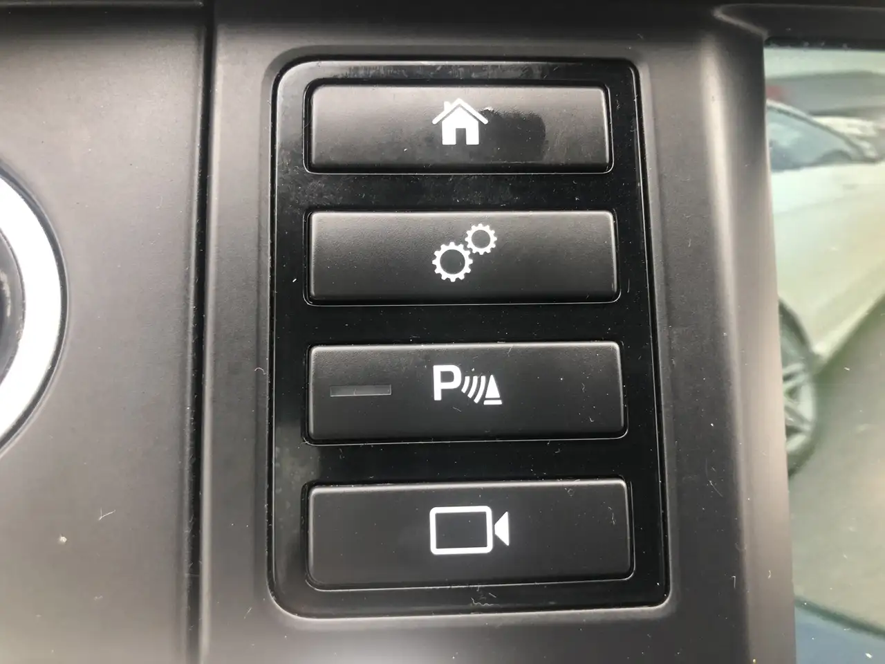 Land Rover Discovery Sport снимка Land Rover Discovery Sport