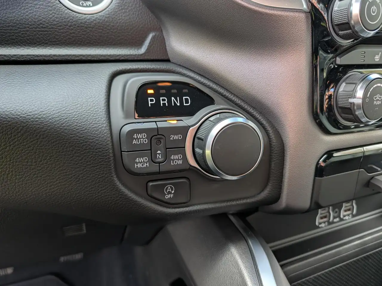 RAM 1500 fotografie RAM 1500