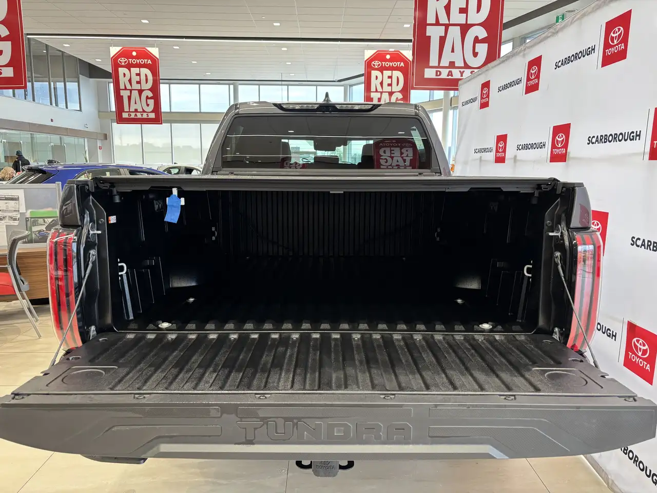 Toyota Tundra снимка Toyota Tundra