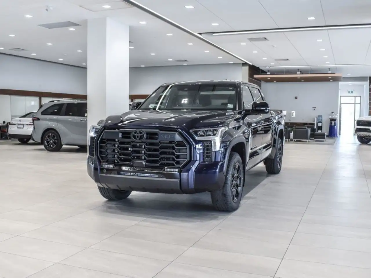 Toyota Tundra снимка Toyota Tundra