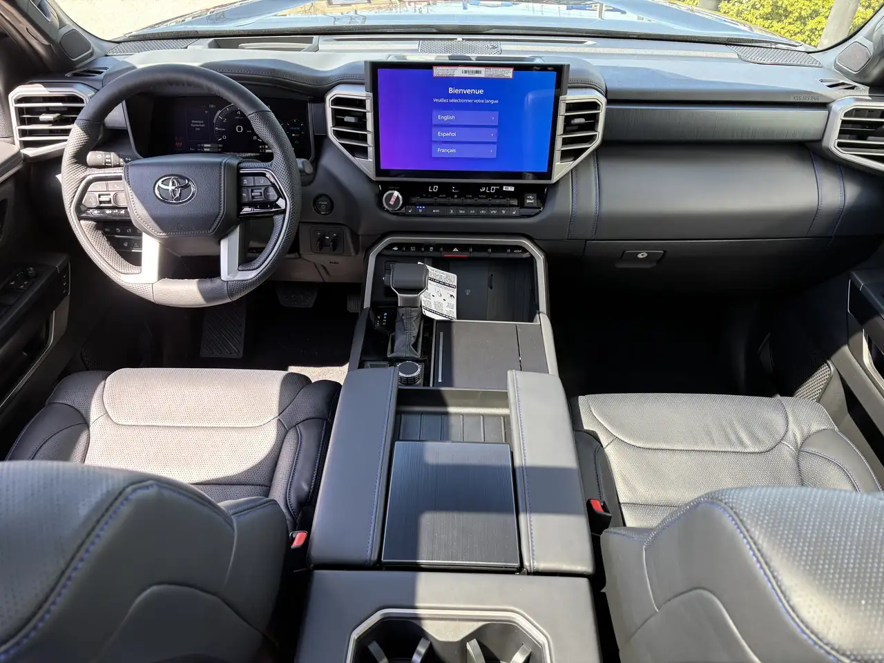 Toyota Tundra снимка Toyota Tundra