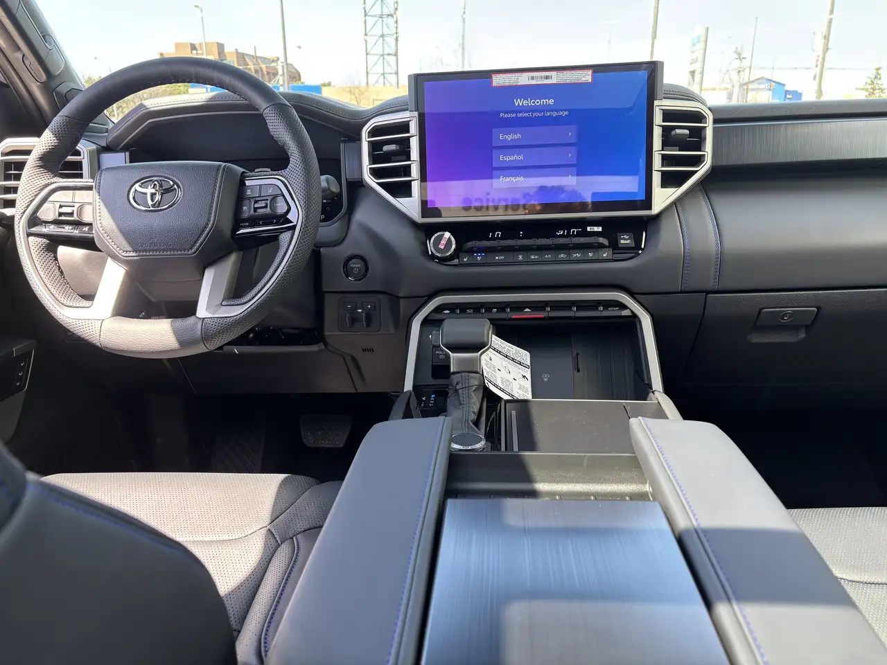 Toyota Tundra снимка Toyota Tundra