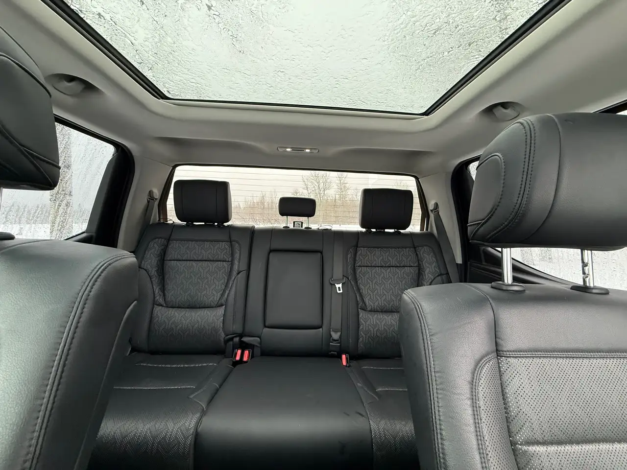 Toyota Tundra снимка Toyota Tundra