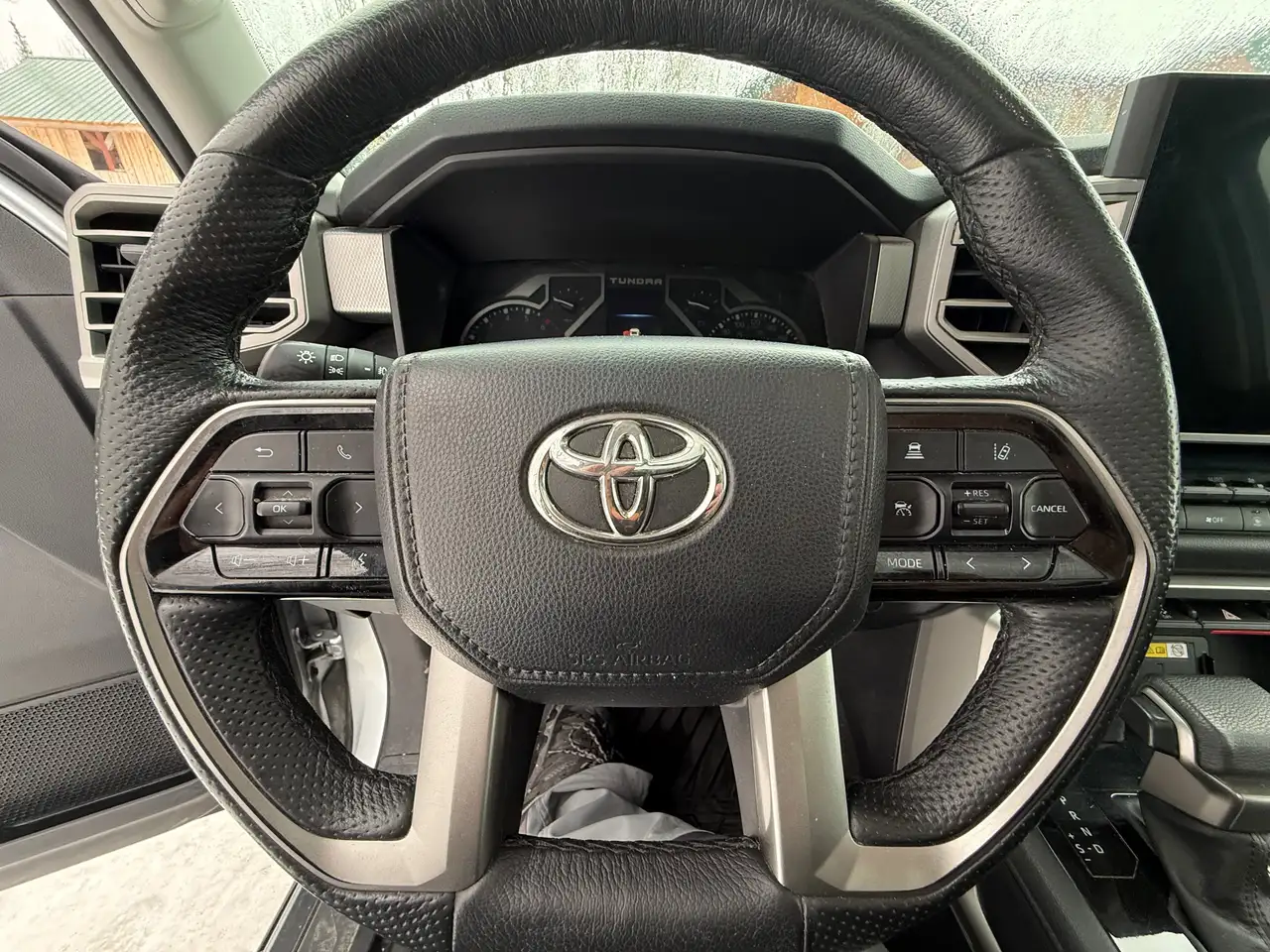 Toyota Tundra снимка Toyota Tundra