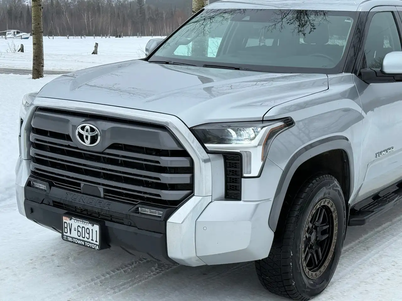 Toyota Tundra снимка Toyota Tundra