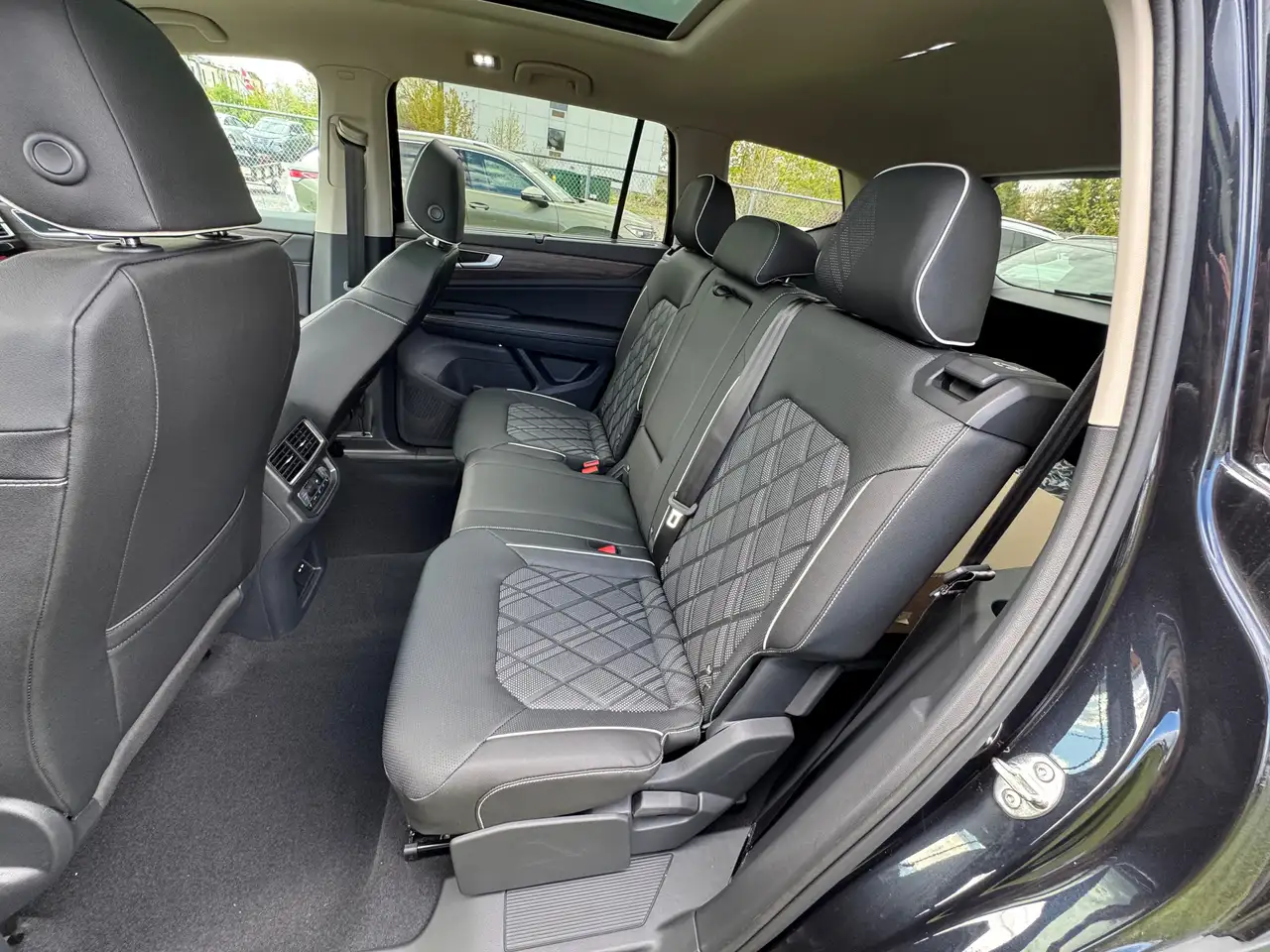 Volkswagen Atlas снимка Volkswagen Atlas