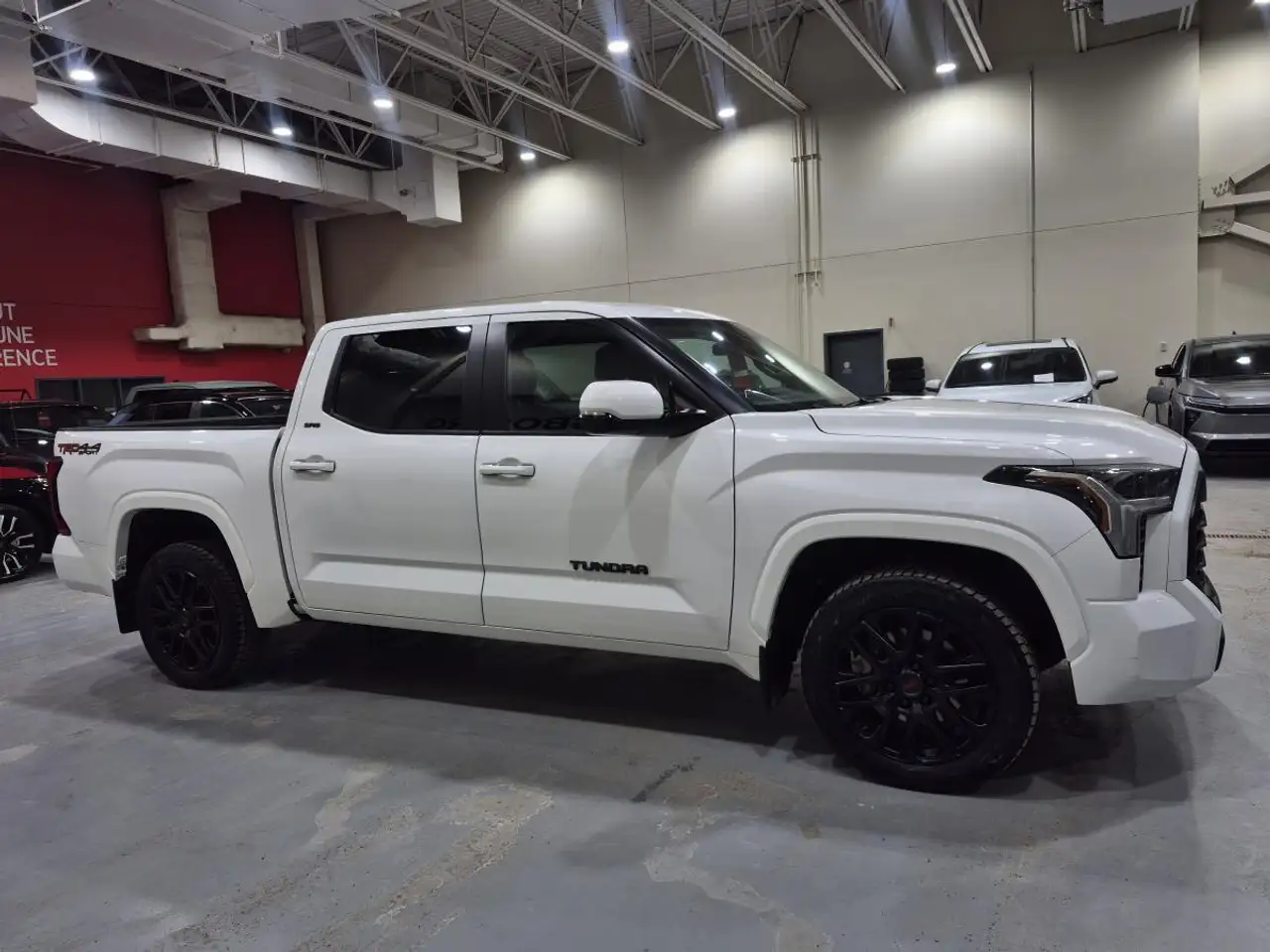 Toyota Tundra снимка Toyota Tundra