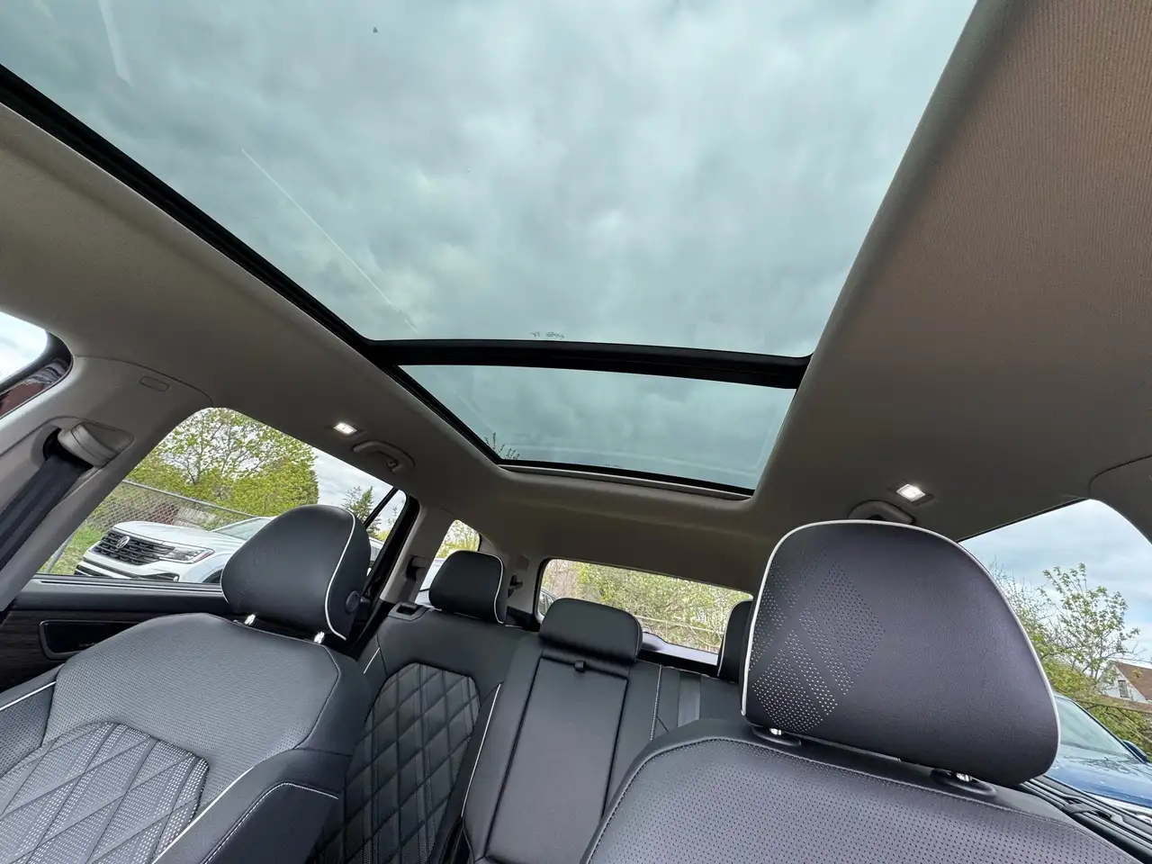 Volkswagen Atlas снимка Volkswagen Atlas
