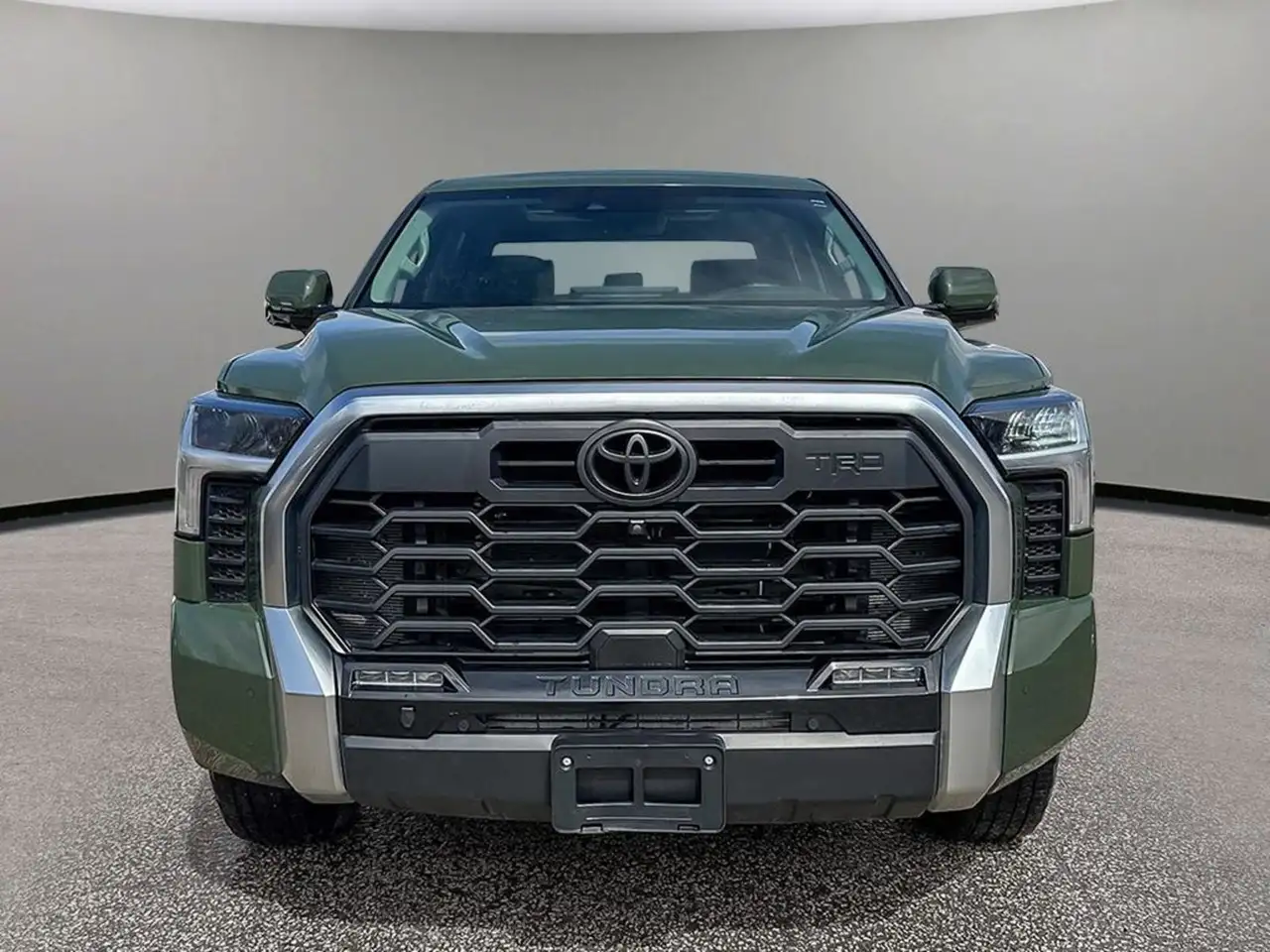 Toyota Tundra снимка Toyota Tundra