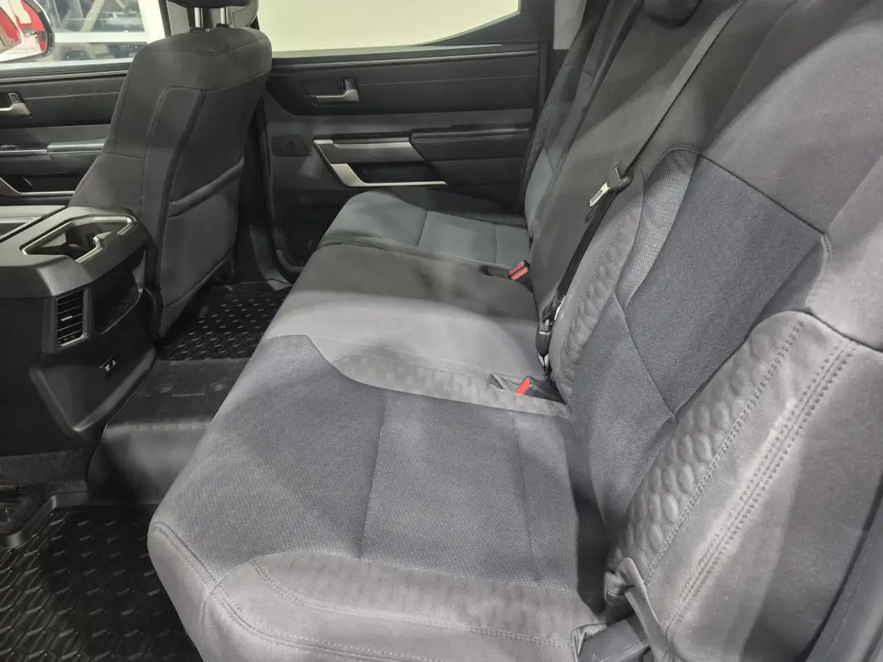 Toyota Tundra снимка Toyota Tundra