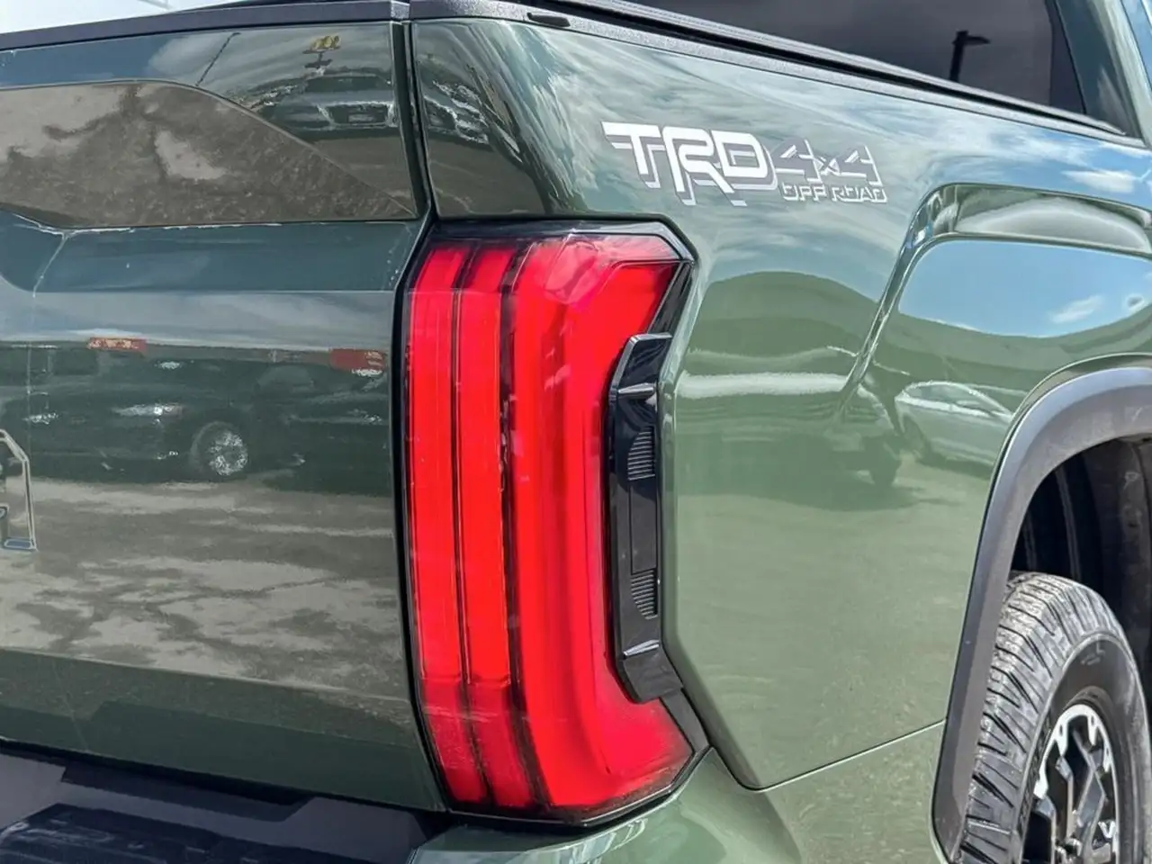 Toyota Tundra снимка Toyota Tundra