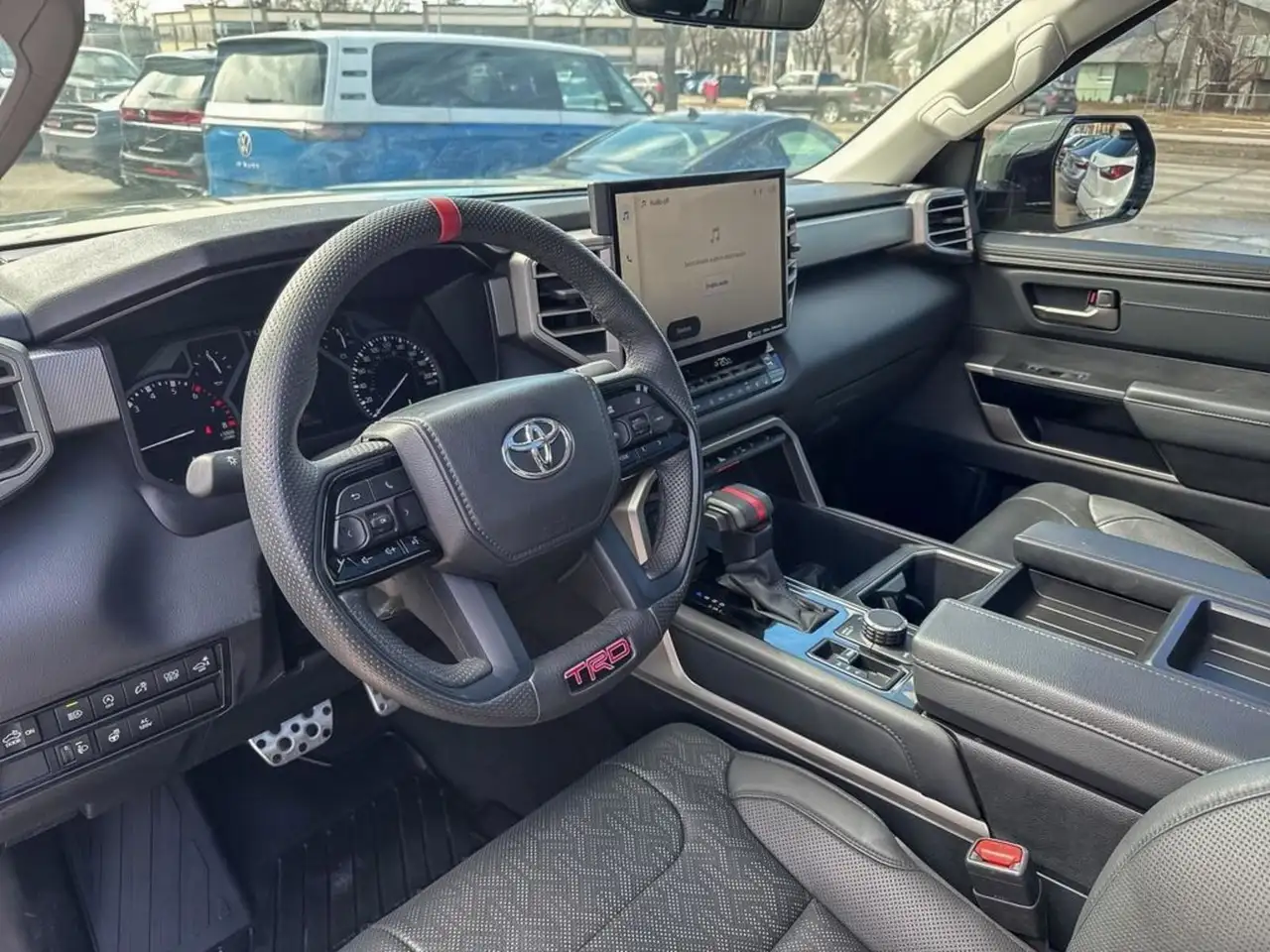 Toyota Tundra снимка Toyota Tundra