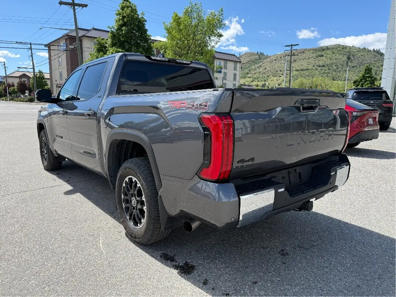 Toyota Tundra снимка Toyota Tundra