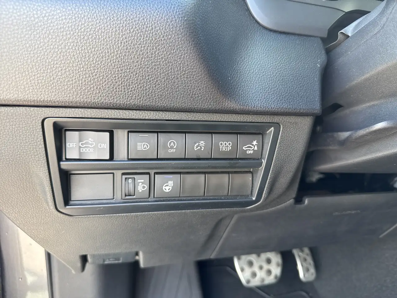 Toyota Tundra снимка Toyota Tundra